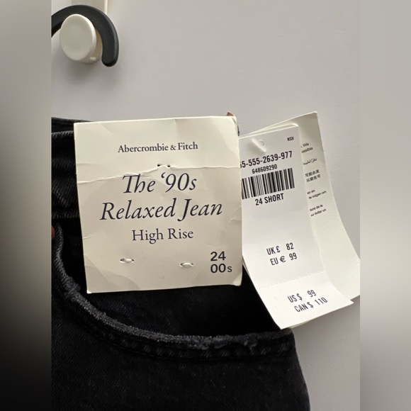 Abercrombie & Fitch 90’s Relaxed High Rise Jeans - Picture 2 of 4